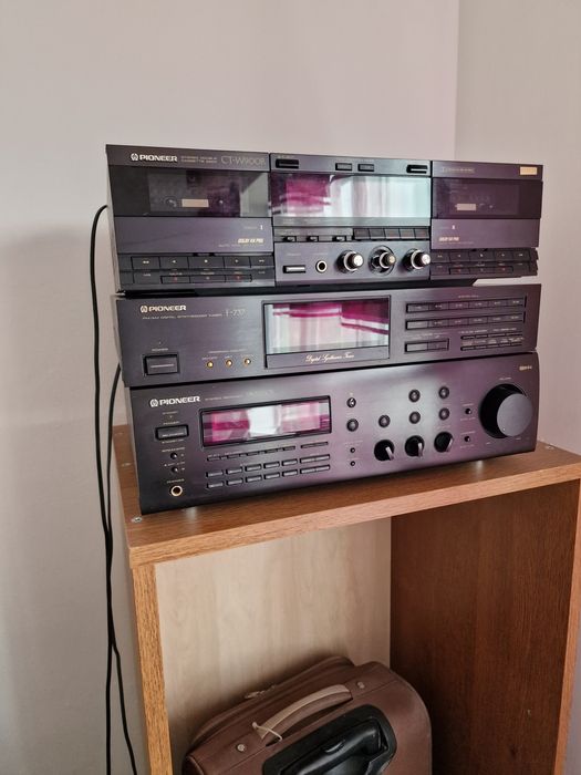 Vând sistem pioneer