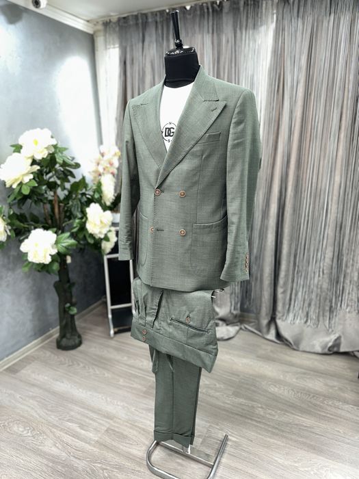 Costum Sartoria. Marimi dispinibile: 48/50/52/54/56