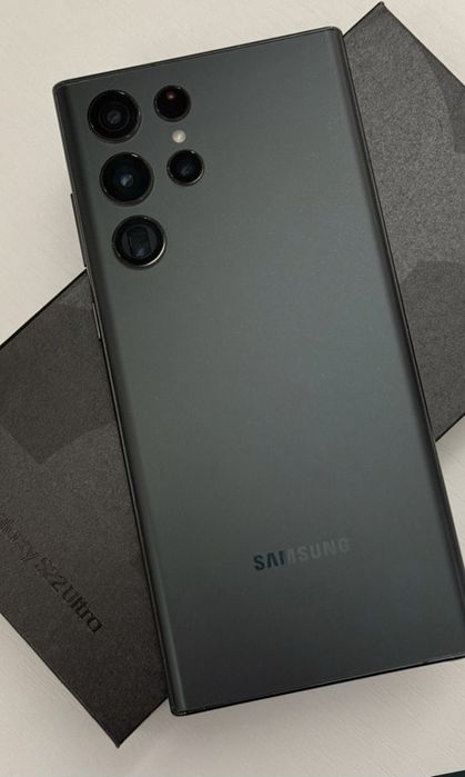 Samsung S22 Ultra impecabil