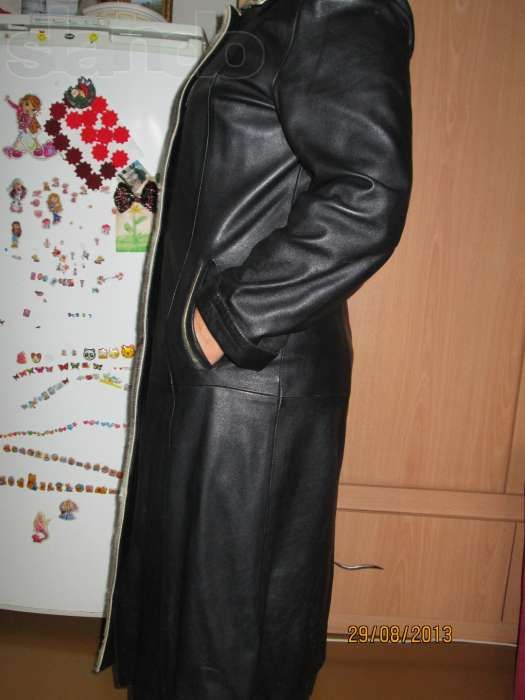 кожаный плащ с норкой