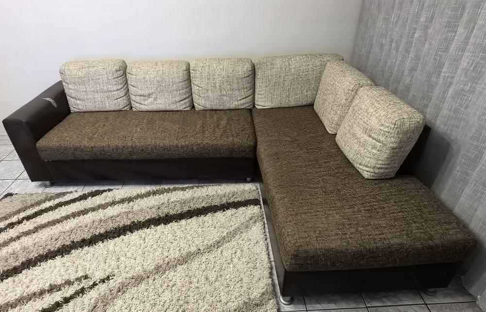 Продавам ъглов диван