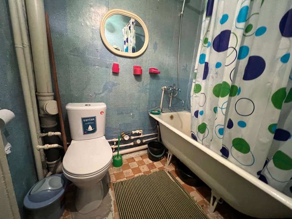 Сдаётся 2x комнатная квартира 
C обстановкой в горде Алмалыке