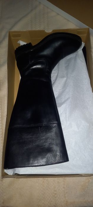 Vând cizme de piele