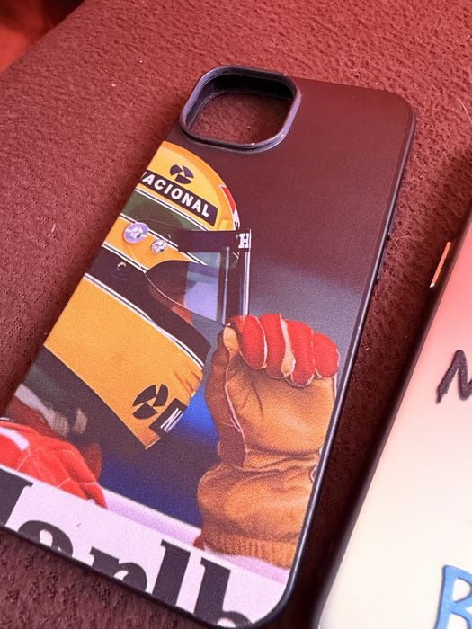 Кейсове за iphone 13
