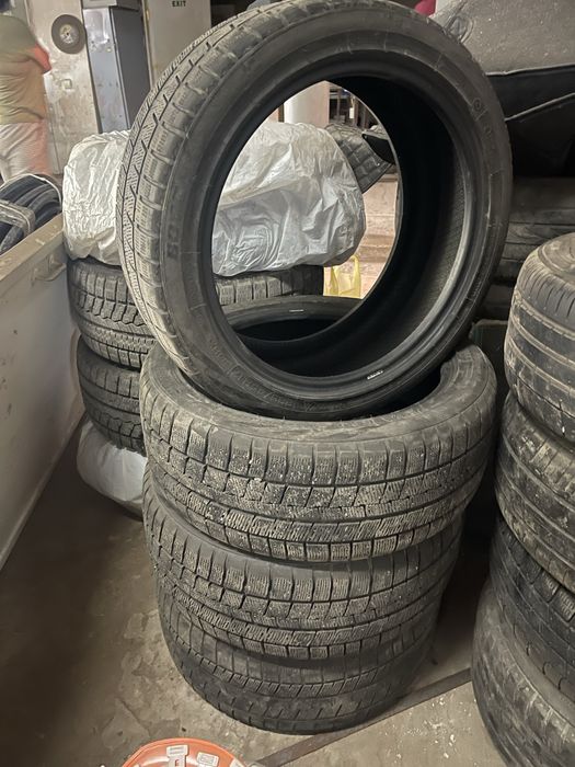 Продам зимние шины R17