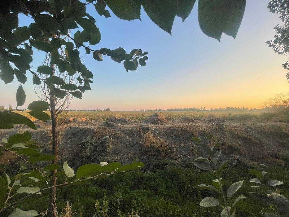 Участок 5 соток, сотилади