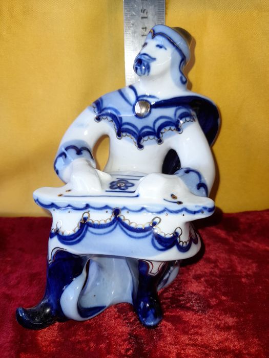 Советские фарфоровые статуэтки