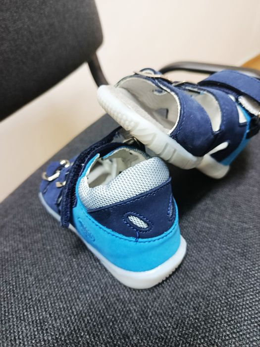 Страхотни детски сандалки - естествена кожа - 35.00 лева