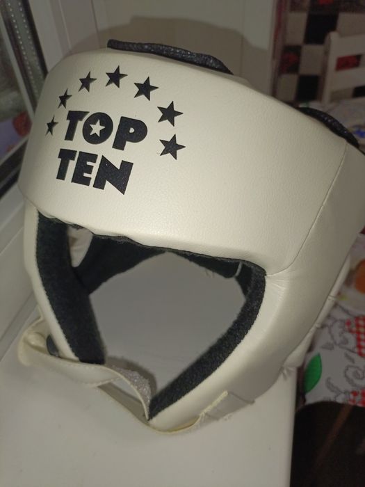 Шлем карате тэквандо