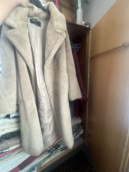 Кафево удобно палто