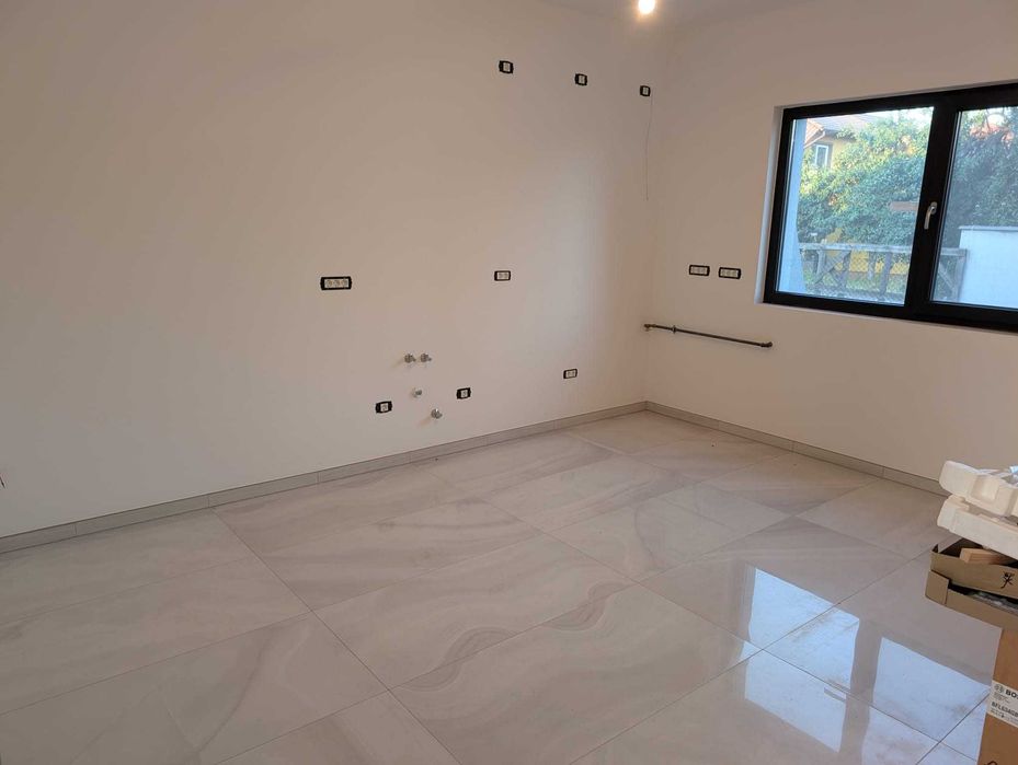 Casă ( Vilă ) P+ 1E Subcetate Arad