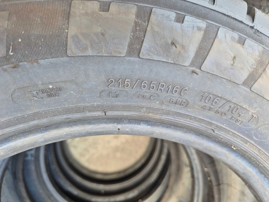 2 Anvelope de VARA - 215/65/16C - Michelin Agilis - CA UNELE NOI - DOT 2024 !