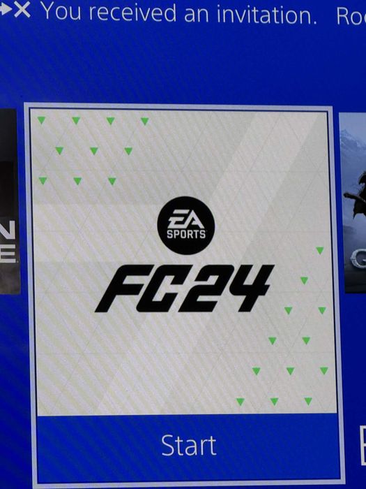 PS4 в много добро състояние