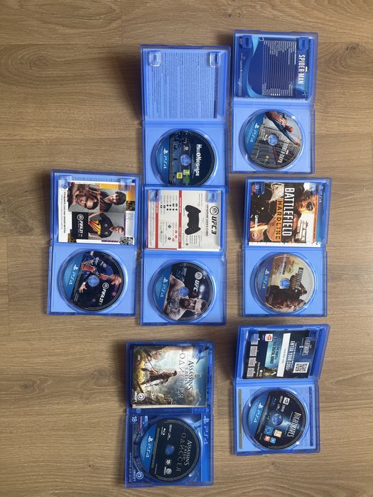 Продам комплект игр для PS4