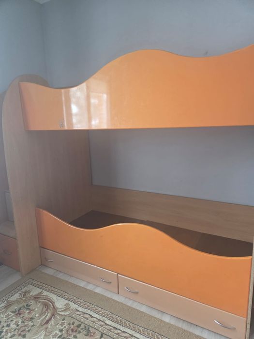 Двухярустная кровать