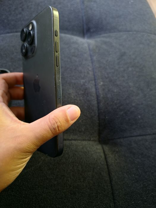 IPhone 15 pro max 512