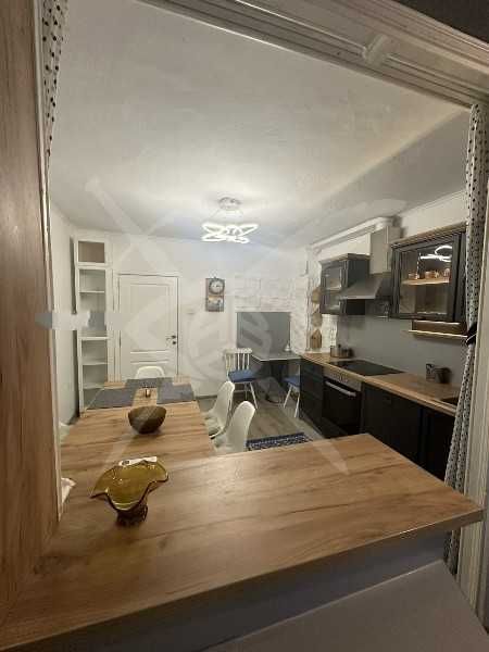 Продава се Многостаен апартамент в Пловдив, Каменица 1 - 100 кв.м за 8 €/кв.м - Снимка #3