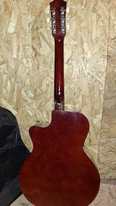 Гитара акустическая