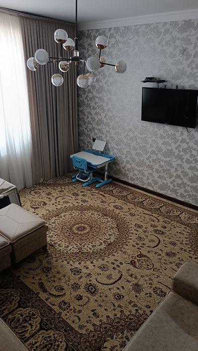 Срочно!!! Кирпич 2(3) комнатная квартира Шайхонтохур