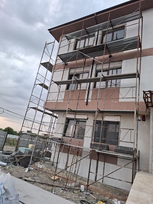 Inchirez schela și popii metalici