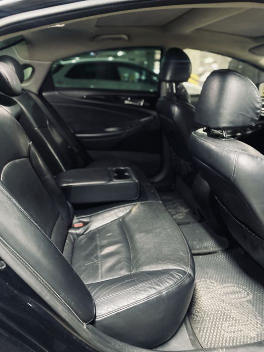 Hyundai Sonata авто в аренду