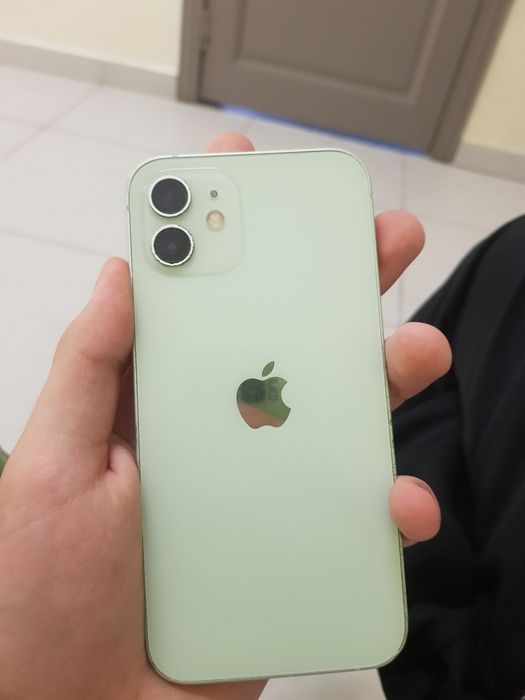 iPhone 12 64гб  .