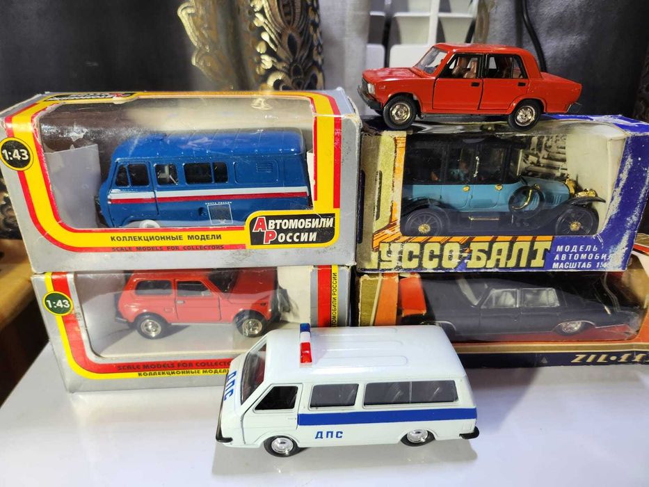 Модели России и СССР "Саратов" 1:43