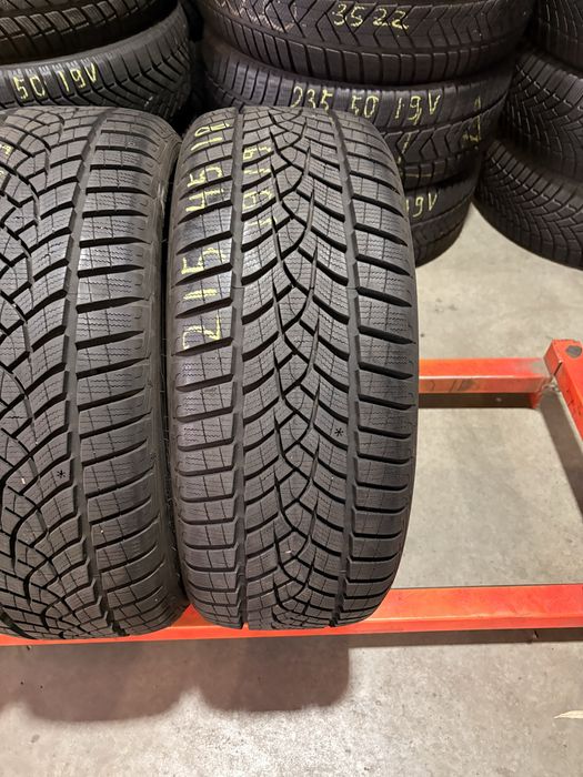 Anvelope iarna 215/45/18 GoodYear UltraGrip Performance 215 45 18 R 18