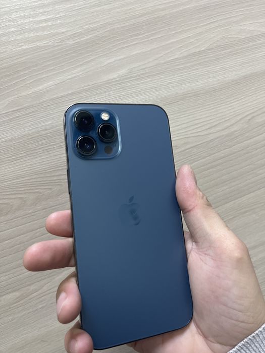 Айфон 12про мах память 256гб