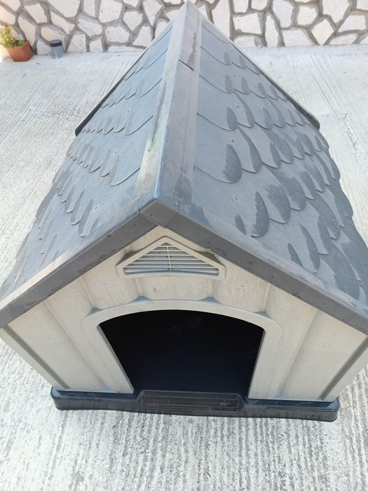 Кучешка колиба.Чисто Нова.