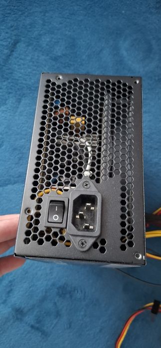 Vând sursa PC Thermaltake Litepower 550W