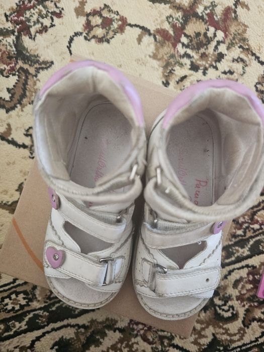 Продам ортопедические сандалии