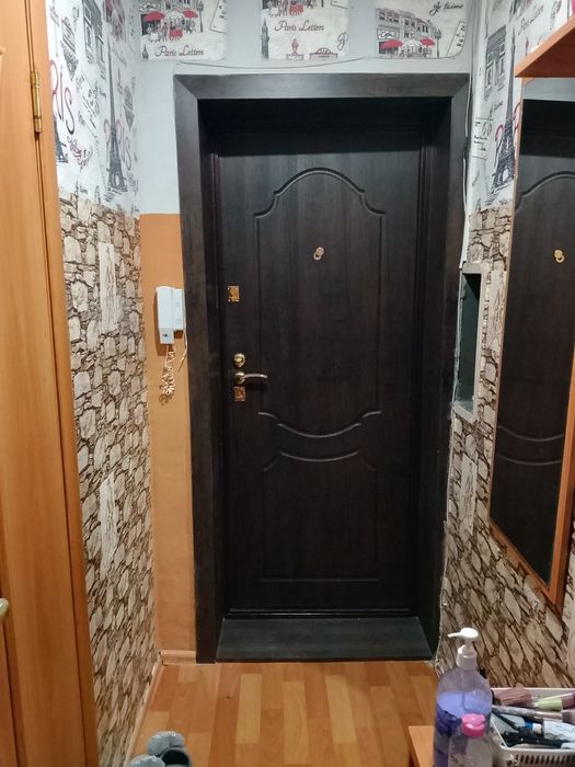 Сдаю 2х комн квартиру