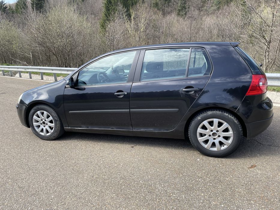 De vânzare masina VW Golf V