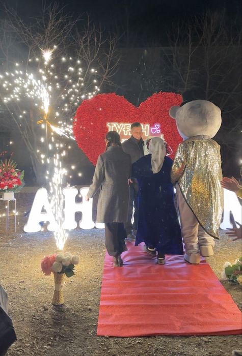 Жүрекпен құттықтау, АНАШЫМ. ӘКЕШІМ