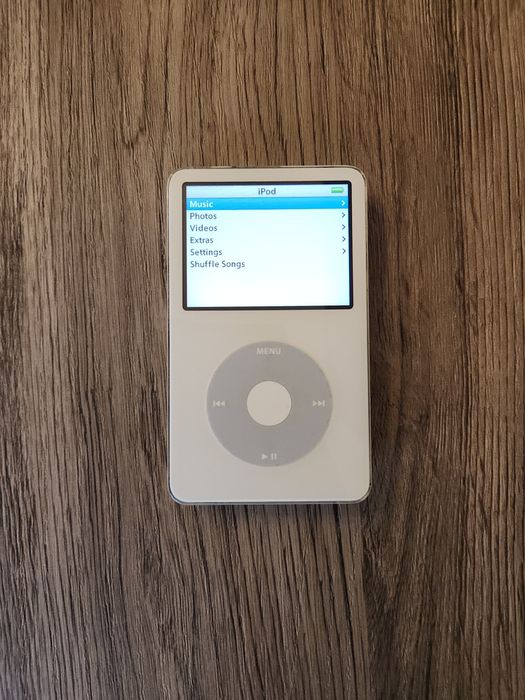 iPod Classic 80gb generatia 5 - complet functional