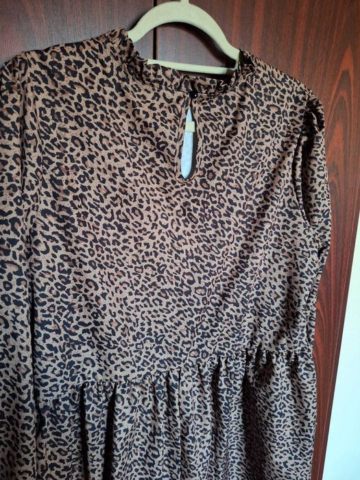 Bluză damă maro cu negru, imprimeu modern, mânecă lungă, mărimea L