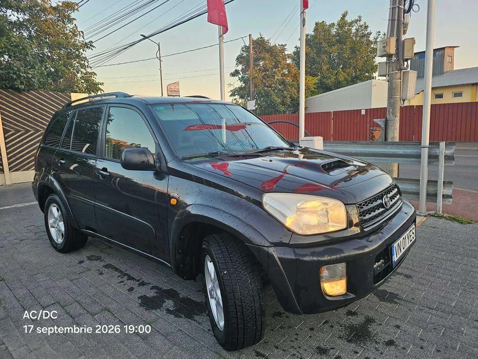 Toyota Rav4, 4x4, 2.0 diesel D-4D,fara rugina, stare f. buna, proprietar.