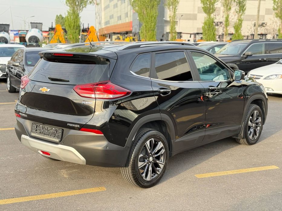 Sotiladi Tracker 2 premier