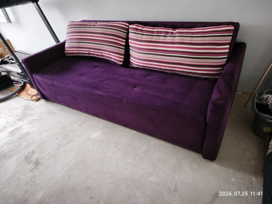 Canapea extensibilă mare - Casa Eduard, 09.2019