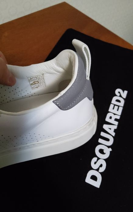 Продам мужские кроссовки