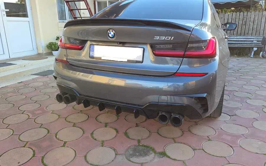 Difuzor Bara Spate M BMW G20 G21 model 340, 340i M look, Negru Lucios