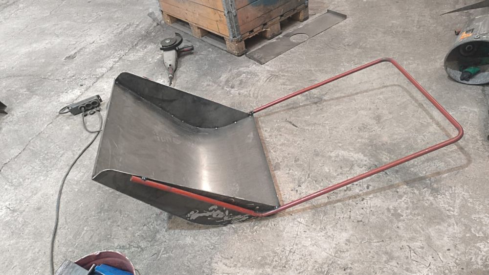 Продаю спаок для уборки снега