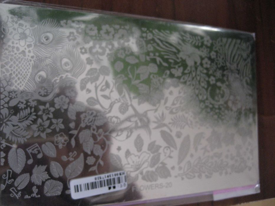 плочки и печат за нокти