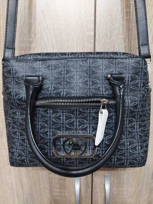 Средно голяма чанта в добро състояние, цена 10лв