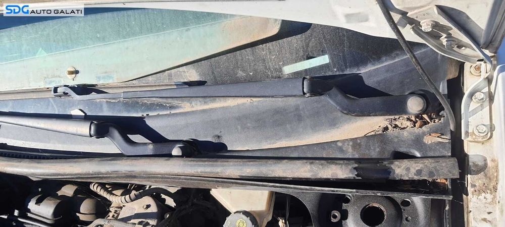 Capac Ornament Grila Plastic Stergator Stergatoare Parbriz Ford Fiesta 2001 - 2008 [C1385]