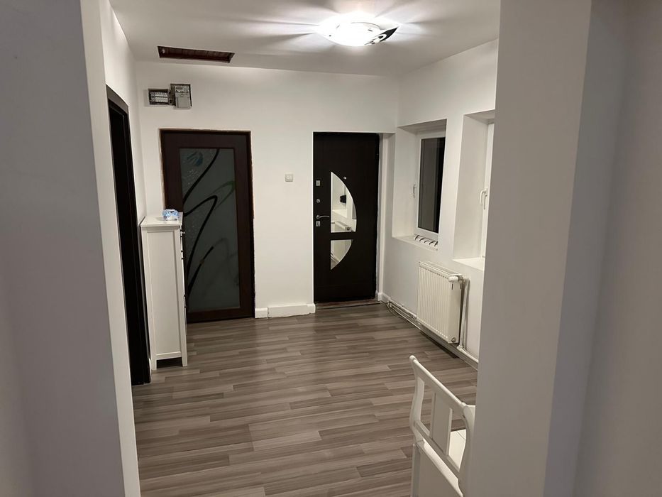 Inchiriez casa 4/6 persoane Targ Craciun pret avantajos (