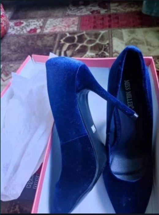 Размер 40 новый 5000 теңге