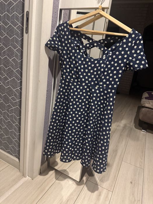 Продам вещи 42 размера