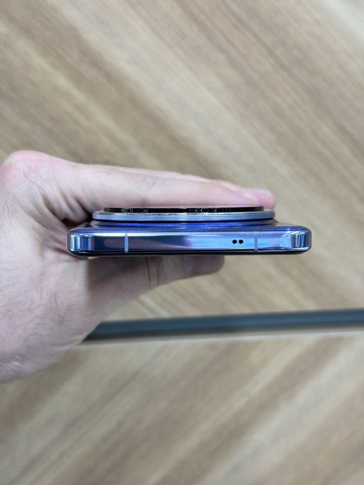 Vovi 200 Pro 12/256 GB